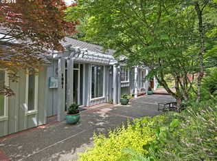 1651 SW 61st Dr, Portland, OR 97221