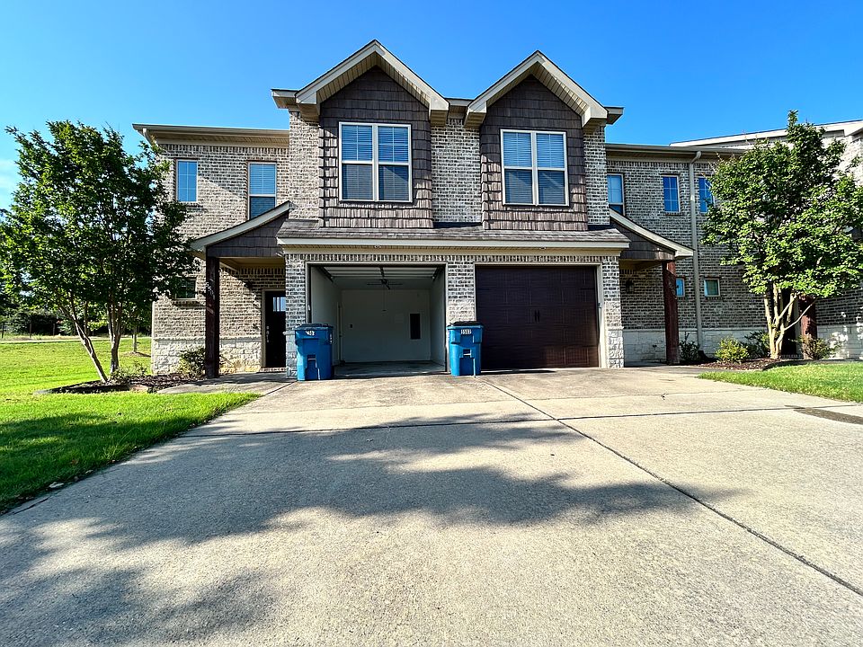 1st image of 5501 Village Dr