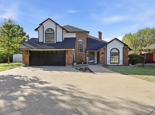 8833 Arbor Crest Ct, Fort Worth, TX 76179