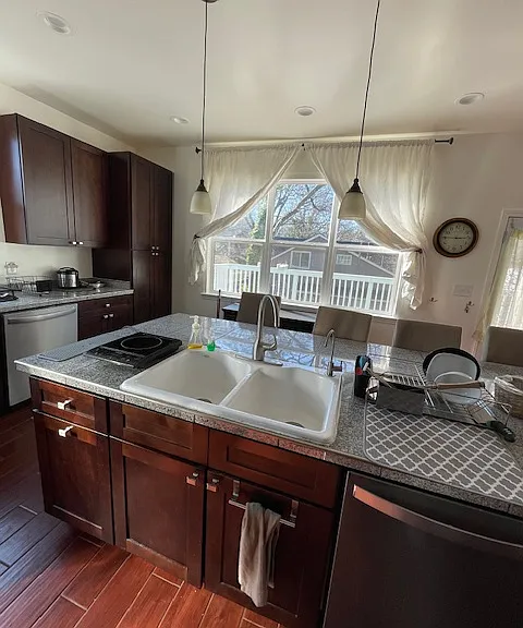 1074 Mecaslin St NW — Photo 6