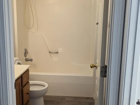 3807 Candlelight Dr APT D, Jefferson City, MO 65109