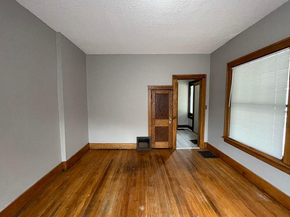 Unit Photo