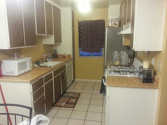 2nd image of 8800 Cedros Ave APT 118