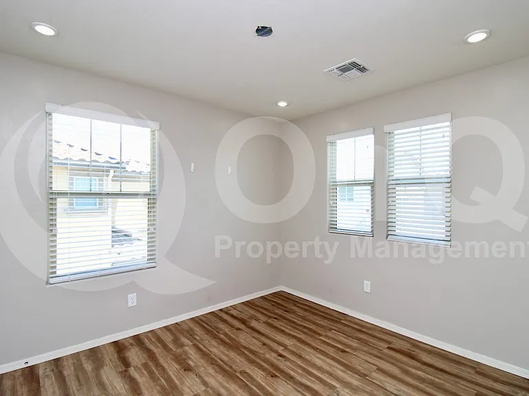 2968 S Washington St — Photo 12