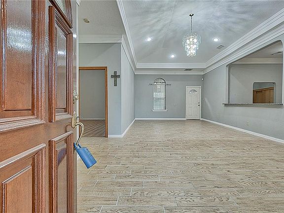 3rd image of 6932 Katherine Ct