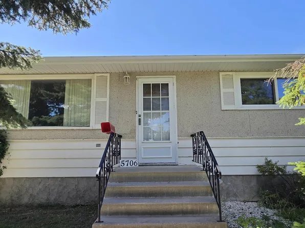5706 52nd St, Vegreville, AB T9C 1J2