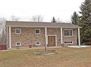 190 Scenery Hill Rd, Wellsburg, WV 26070