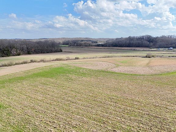 3rd image of Center Hill Rd