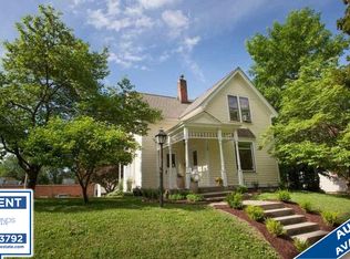 719 Ronalds St, Iowa City, IA 52240