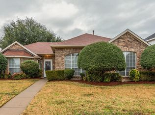 2105 Silver Spring Dr, Mesquite, TX 75181