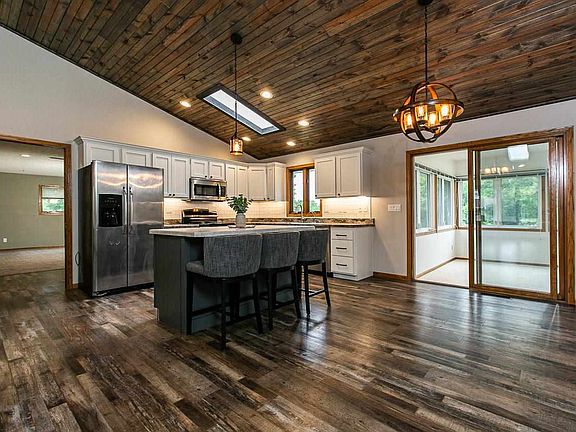 4th image of 17700 River Vista Ct