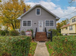 502 N Garfield Ave, Moorestown, NJ 08057