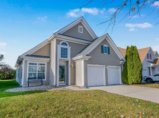 30 Burnside Dr, Egg Harbor Township, NJ 08234