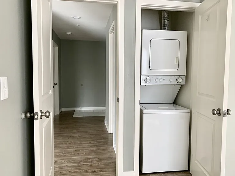 The Aire Apartments — Photo 23