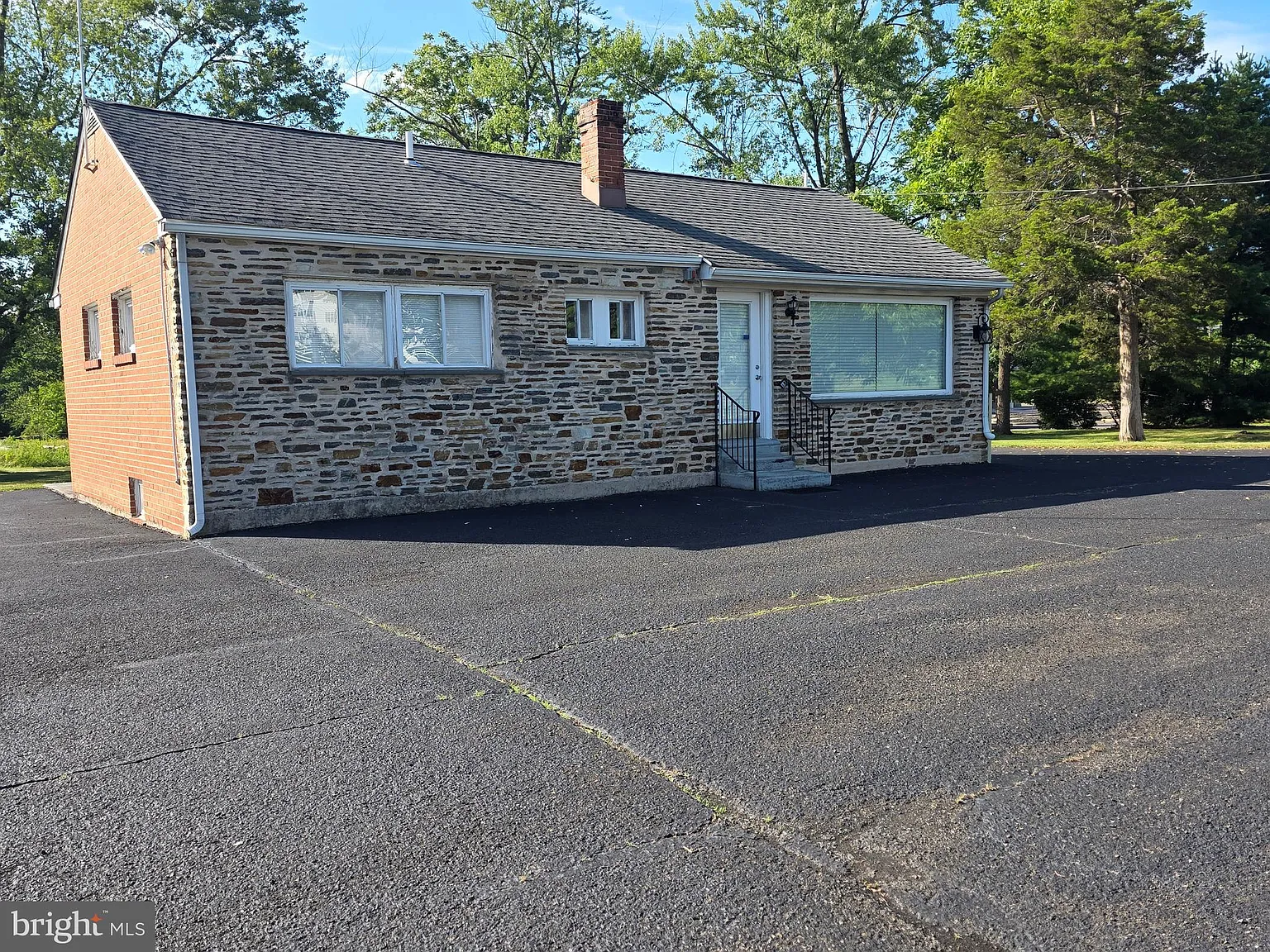 1 bed, 1.0 bath, 450 sqft, $1,800 — Photo 4