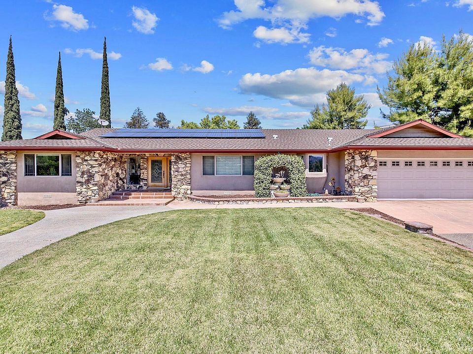 1st image of 31862 Country Club Drive