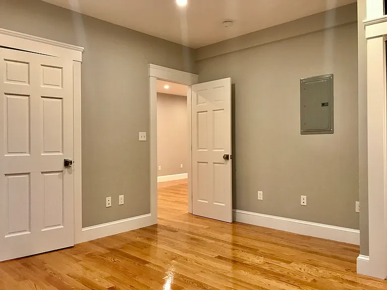 26 Fenwick St #1 — Photo 8