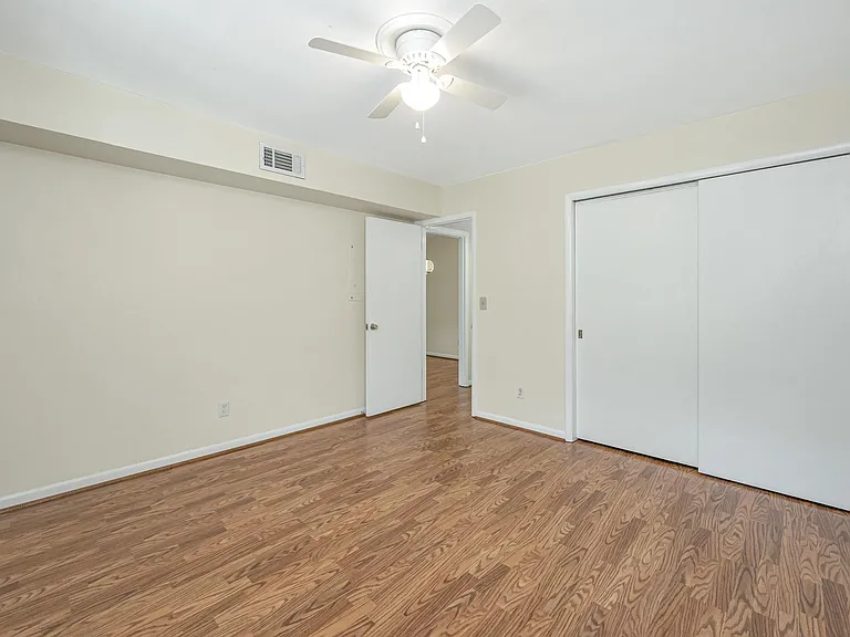 2727 Highland Ave S #204 — Photo 11
