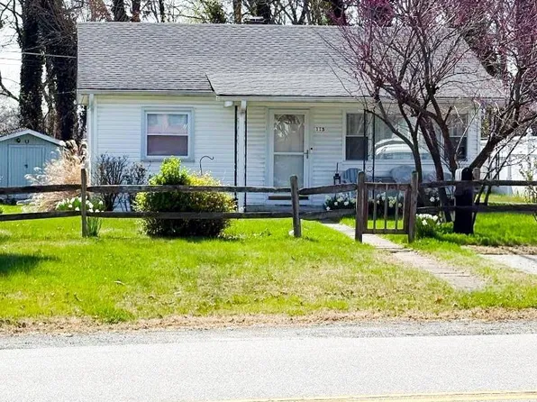 115 Compass Rd, Baltimore, MD 21220