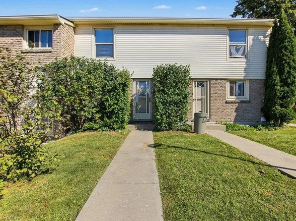 165 Green Valley Dr #73, Kitchener, ON N2P 1K3