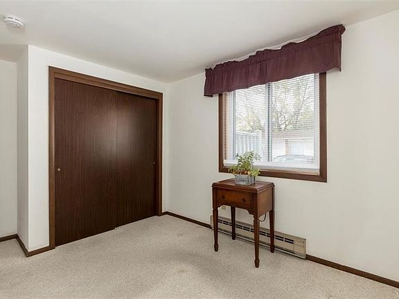 2nd image of 88 Wellington Ct #A