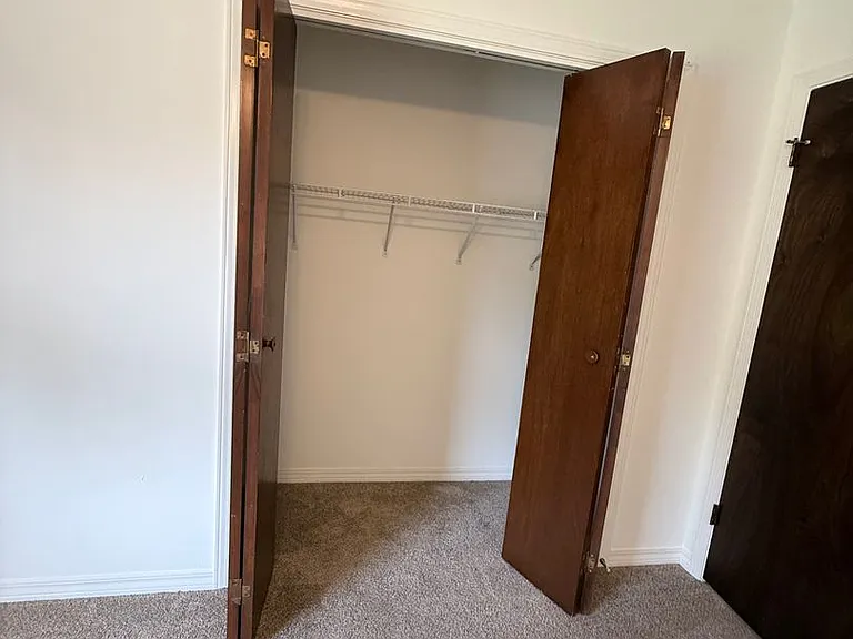 513 Landview St #D — Photo 10