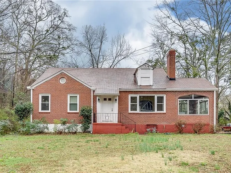 1287 Eastland Rd — Photo 4