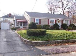 28 North St, Cranston, RI 02920