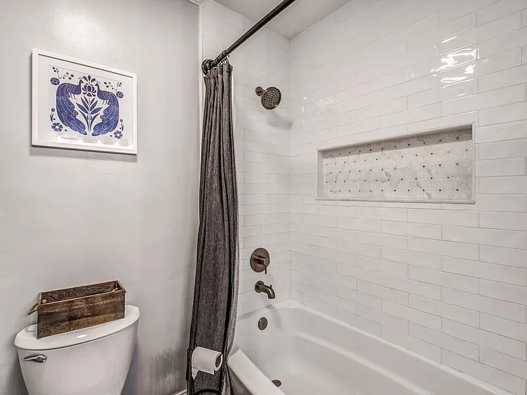 Main House - Master Shower