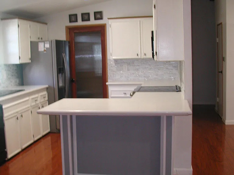 Kitchen; Large Peninsula can seat 3