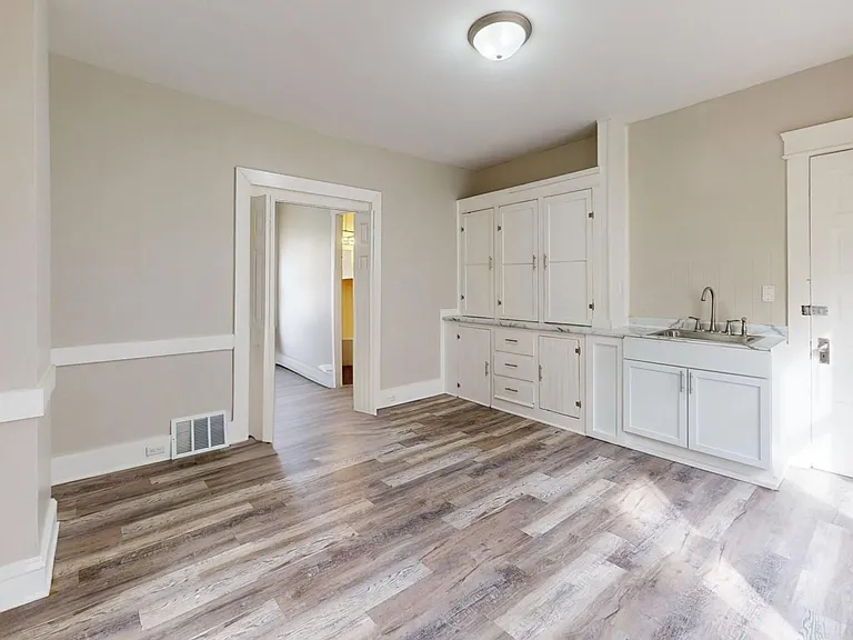 4420 Bush Ave — Photo 20
