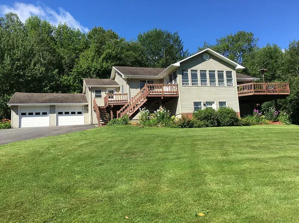 6073 Lake Rd, Newport Center, VT 05857
