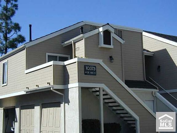 Unit above all garages, no neighbors downstairs!