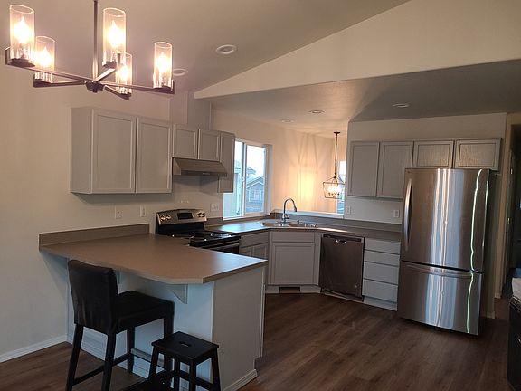 3rd image of 11128 17th St SE