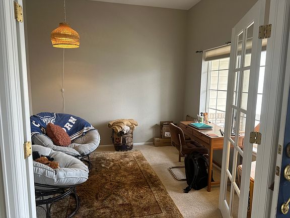 Front Office / 3rd non-conforming bedroom