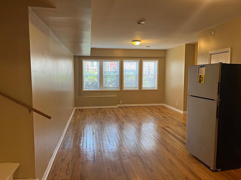 1st image of 1528 N Avers Ave
