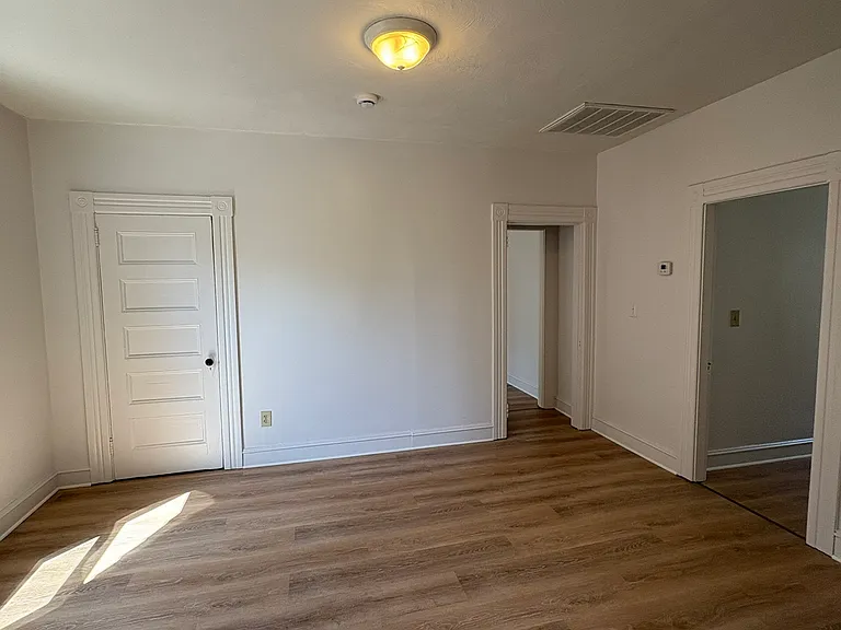105 America St #3 — Photo 12