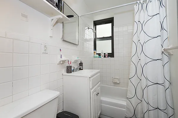 Rented by Bold New York | media 3