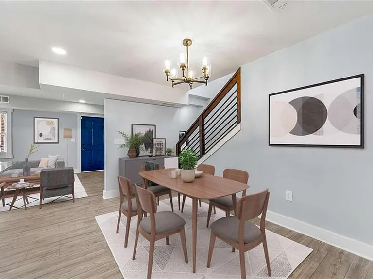 671 John St NW — Photo 9