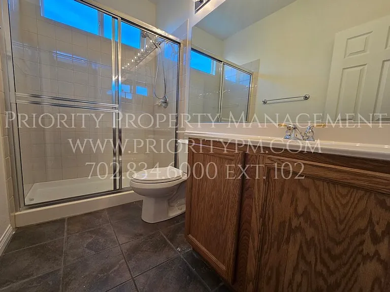 10001 Central Valley Ave — Photo 7