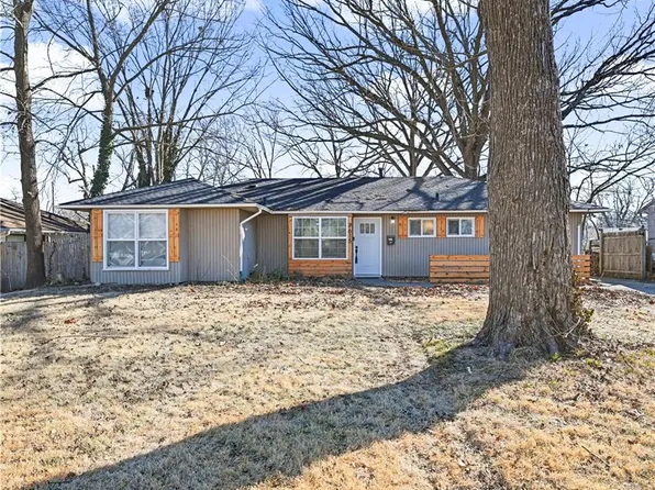 7615 E 109th Ter, Kansas City, MO 64134