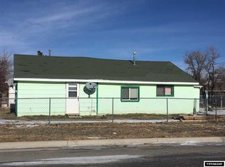 517 W State St, Rawlins, WY 82301