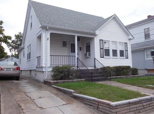 96 Villa Ave, Cranston, RI 02905