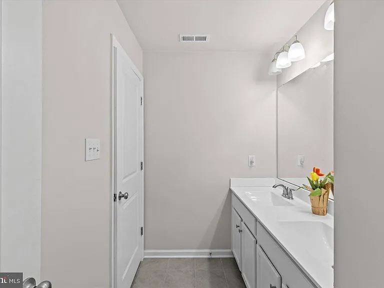 15 Morley Blvd — Photo 26