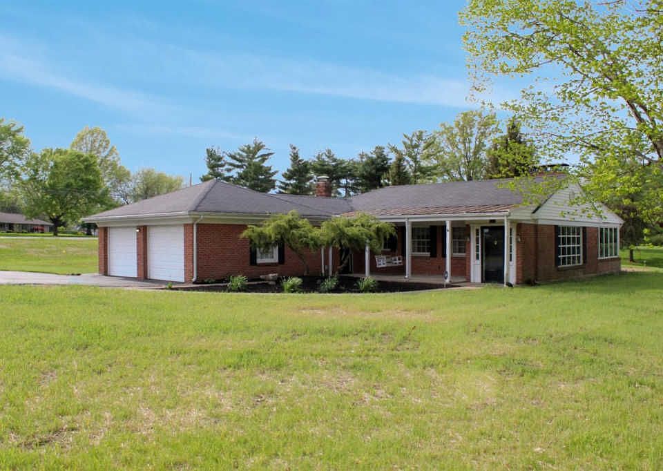 1st image of 106 Hickory Ln