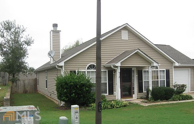 2nd image of 316 Village Ln