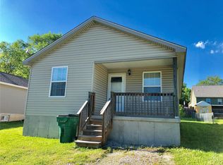 1651 Missouri Ave, Pacific, MO