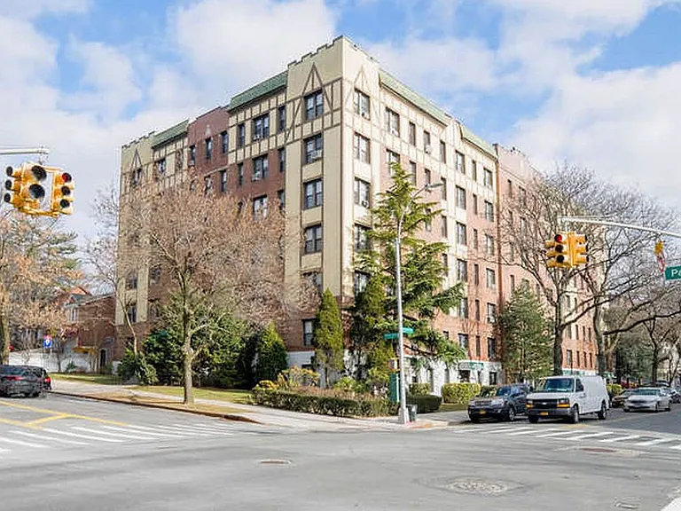 115-25 Metropolitan Ave #61 — Photo 18