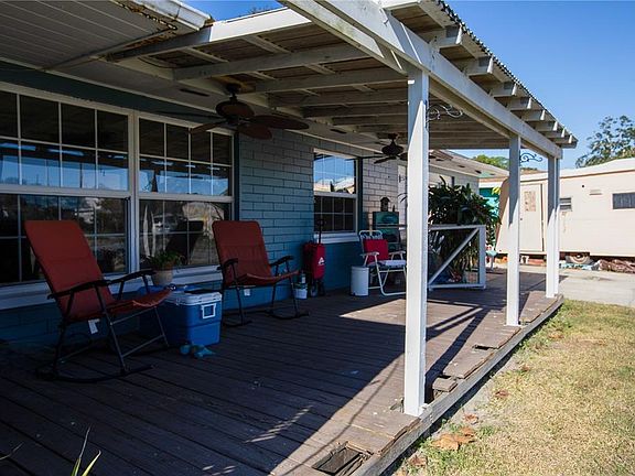 5th image of 116 Silver Cir