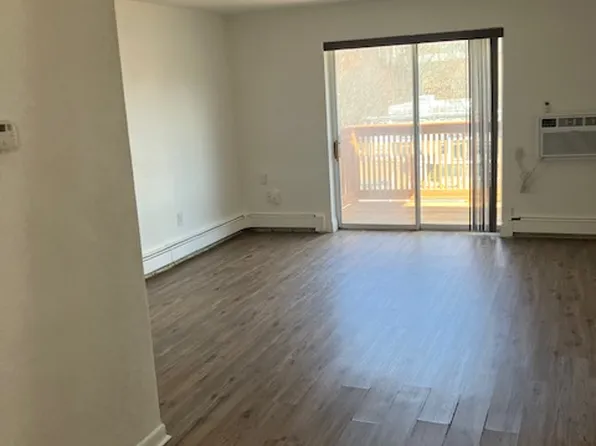 356 Lincoln St APT 10, Waltham, MA 02451